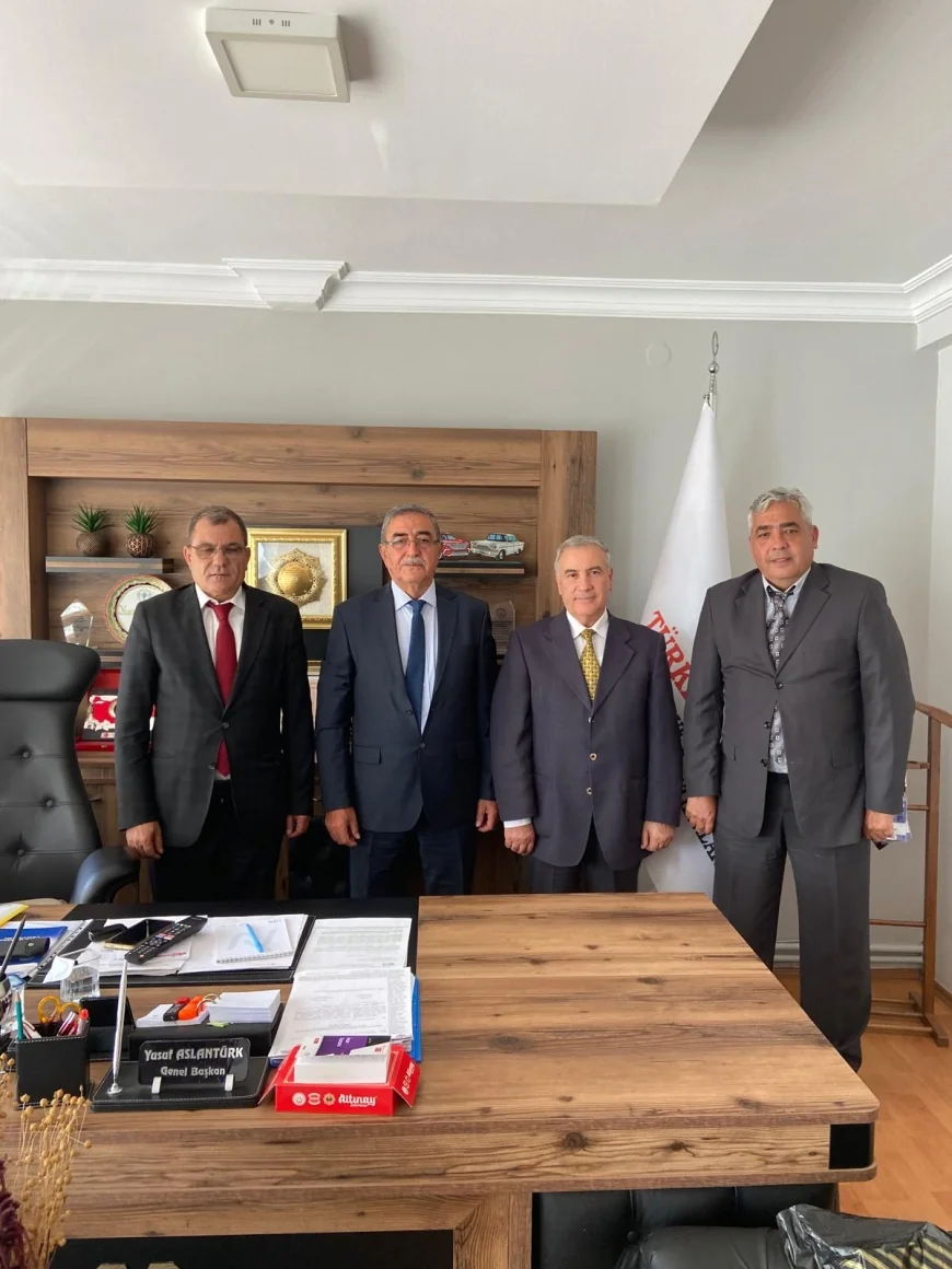 Türkiye Elektrik Elektronik ve Benzerleri Teknisyenleri Esnaf ve Sanatkârları Federasyonu (TETESFED) Genel Başkanı Sayın Yusuf Aslantürk’ü Ankara’da ziyaret ettik.